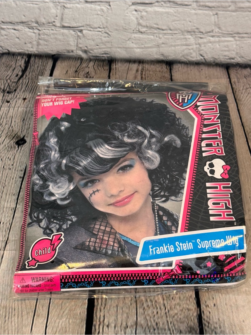 Monster High Frankie Stein Supreme Wig